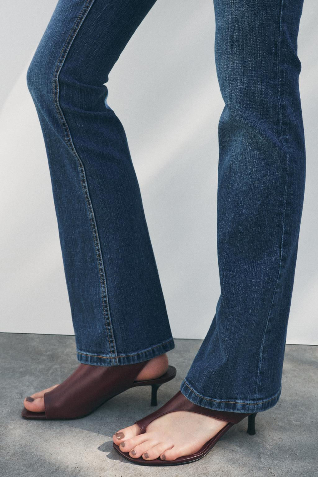 ZW COLLECTION BOOTCUT FULL LENGTH MID-WAIST JEANS - Zara фото 24