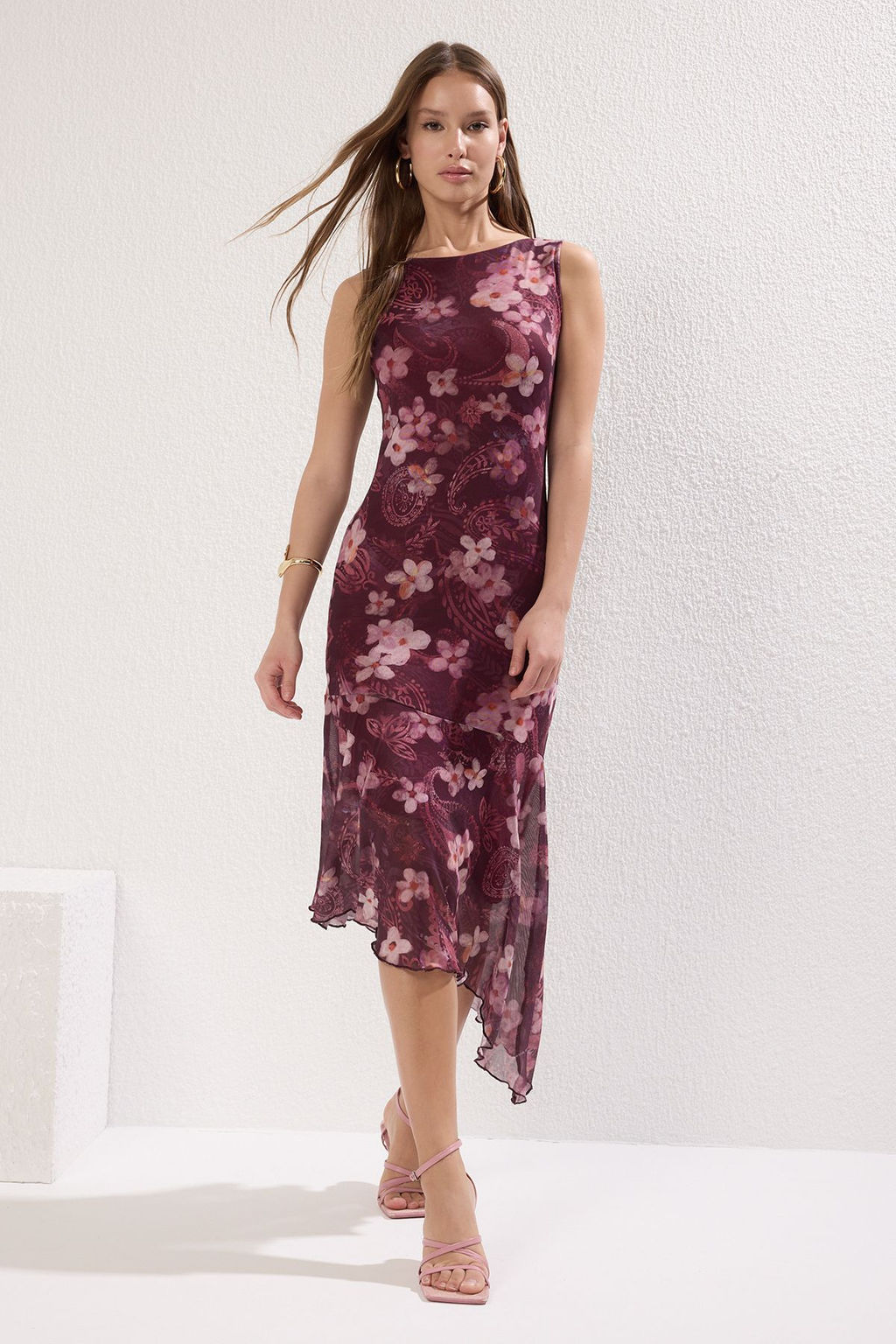 TRENDYOLMILLA Cok Renkli Asimetrik Bodycone/Vucuda Oturan Midi Orme Elbise TWOSS25EL00227 фото 6