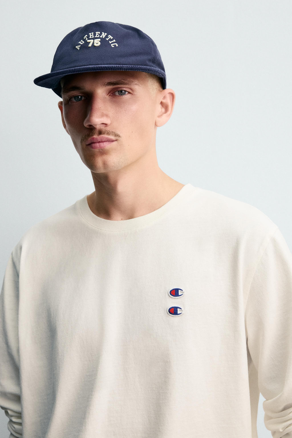 CHAMPION ® X ZARA LONG SLEEVE PATCH T-SHIRT фото 13