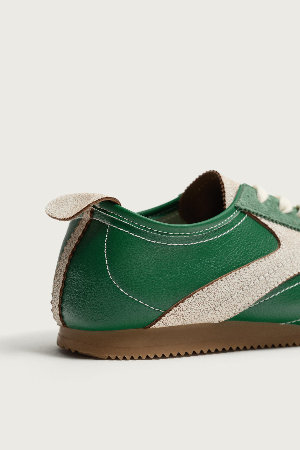 ZAPATILLA ESTILO RETRO DETALLES PIEL / Verde - Zara фото 3