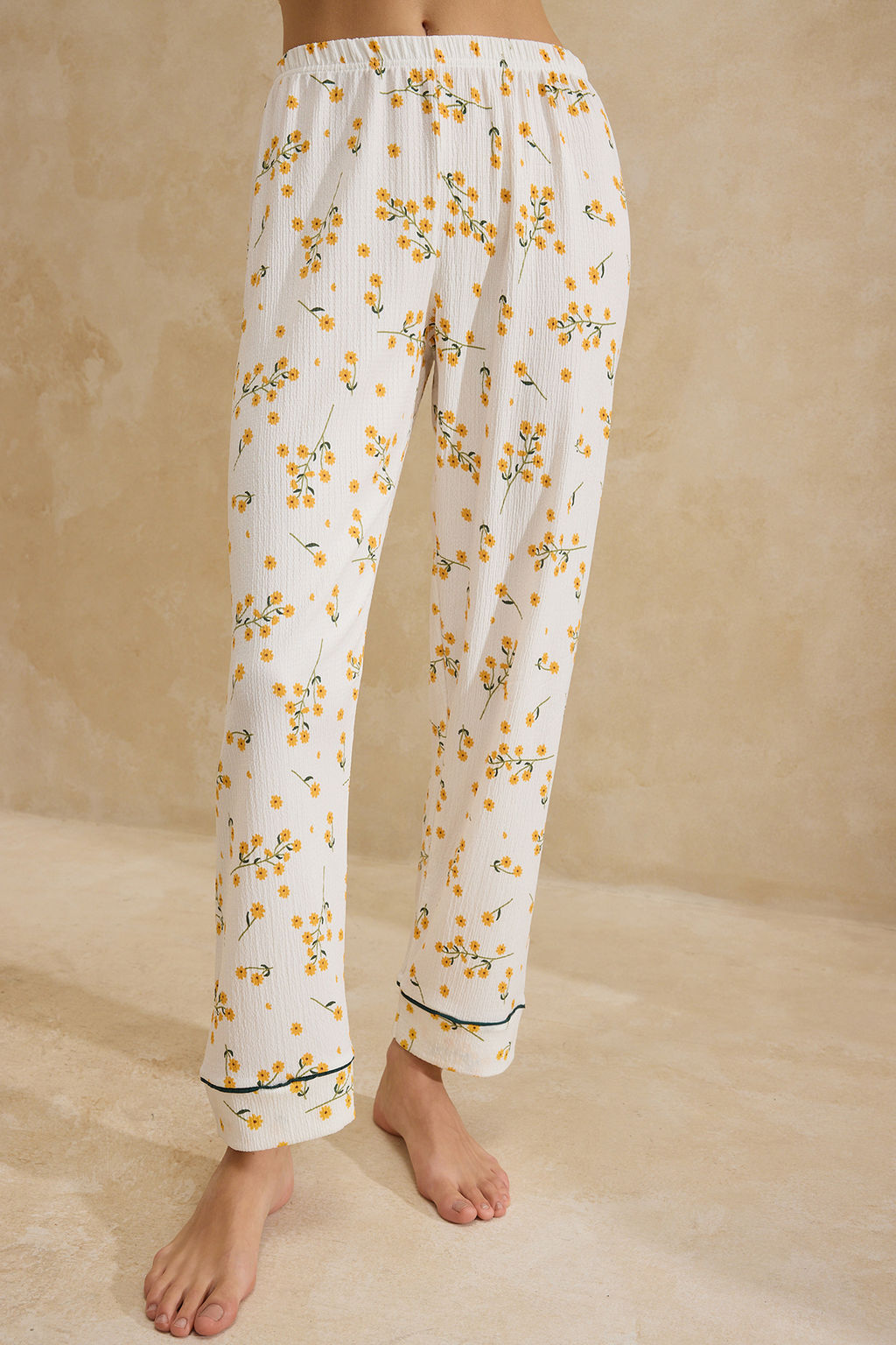 Beyaz Cicekli Biyeli Burumcuk Dokulu Orme Pijama Tak?m? THMSS26PT00020 - Trendyolmilla фото 10