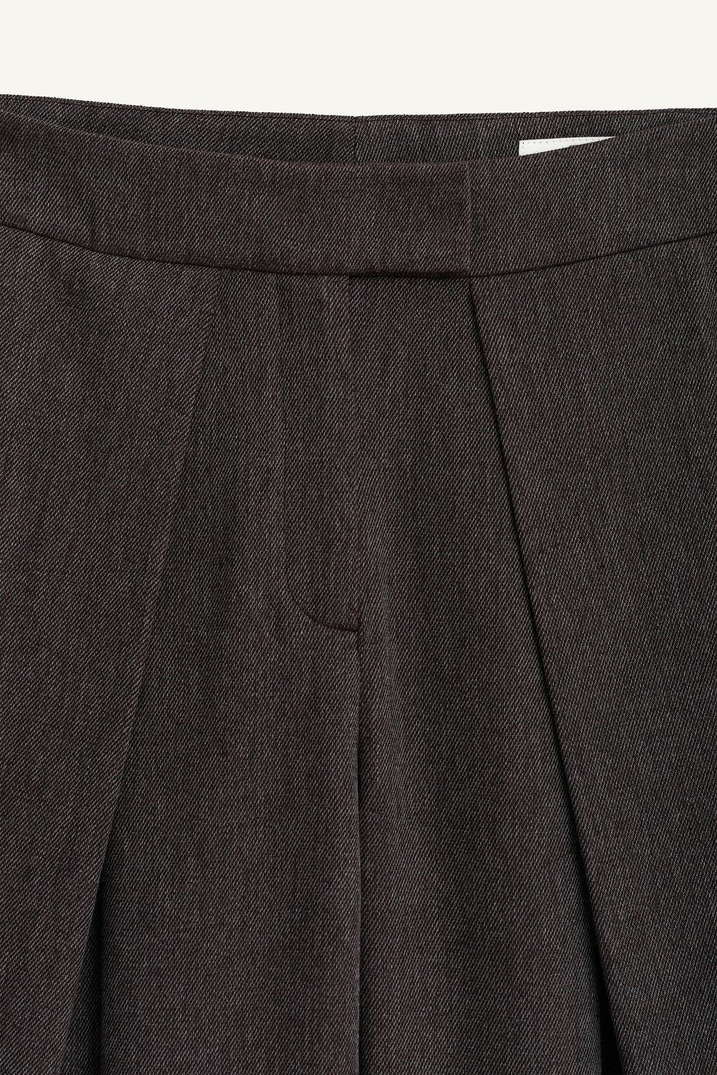 LIMITED EDITION VOLUME TROUSERS WITH PLEATS AND WOOL - Zara фото 8