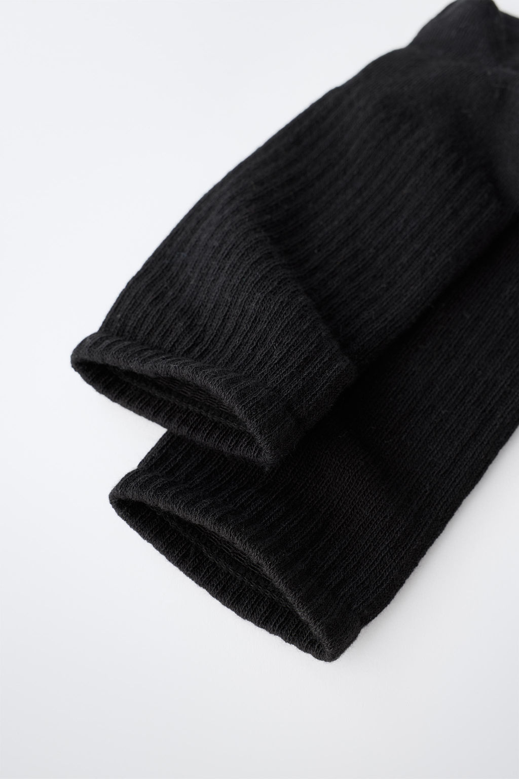 PACK TRES CALCETINES LARGOS LISOS / Negro - Zara фото 2