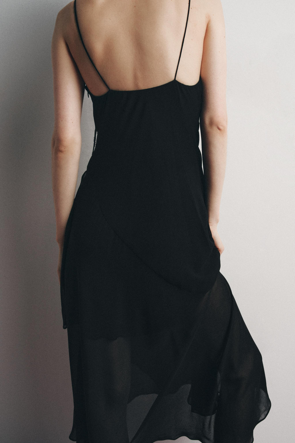 LIMITED EDITION BEADED MIDI DRESS - Zara фото 3