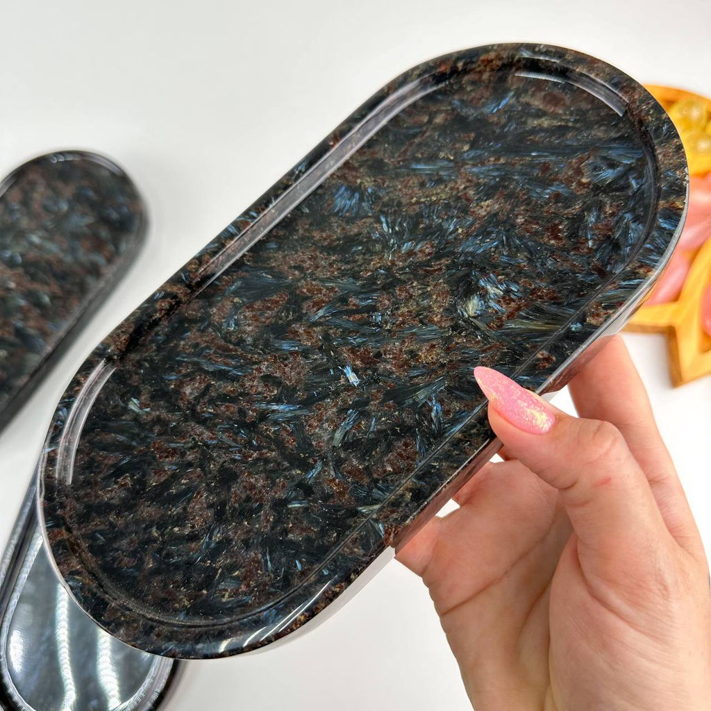 Блюдо из Арфведсонита (Нуумит) - Радуга самоцветов фото 4