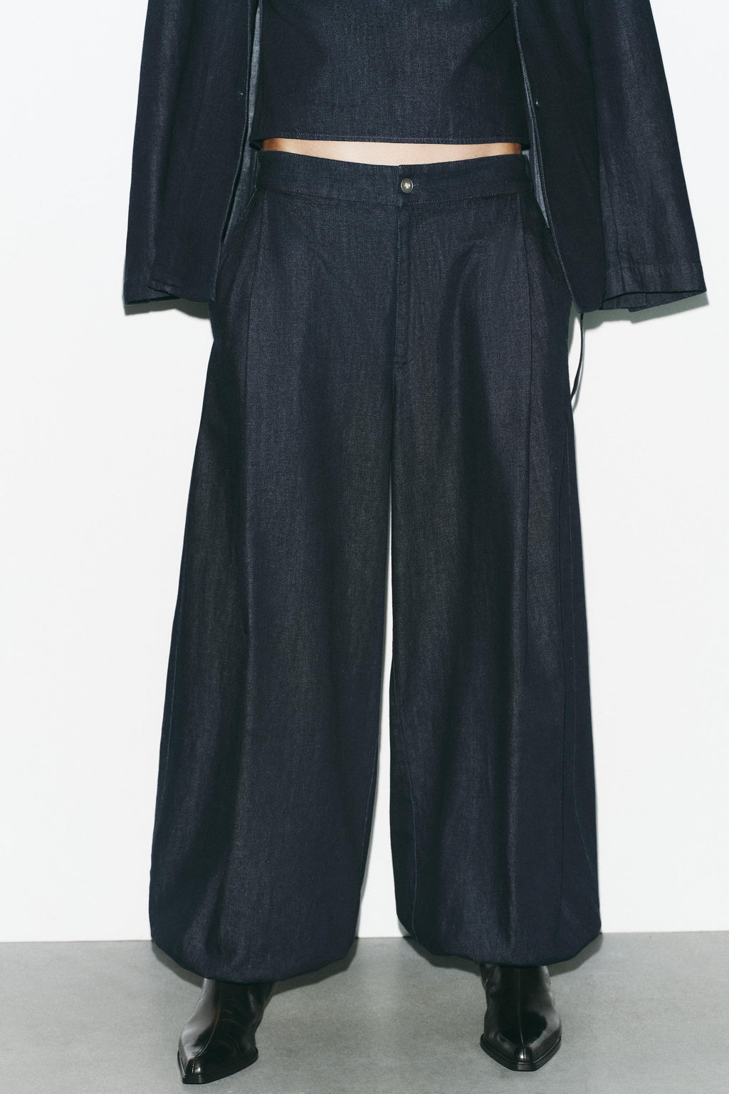 TRF BOMBACHO DENIM TROUSERS - Zara фото 3