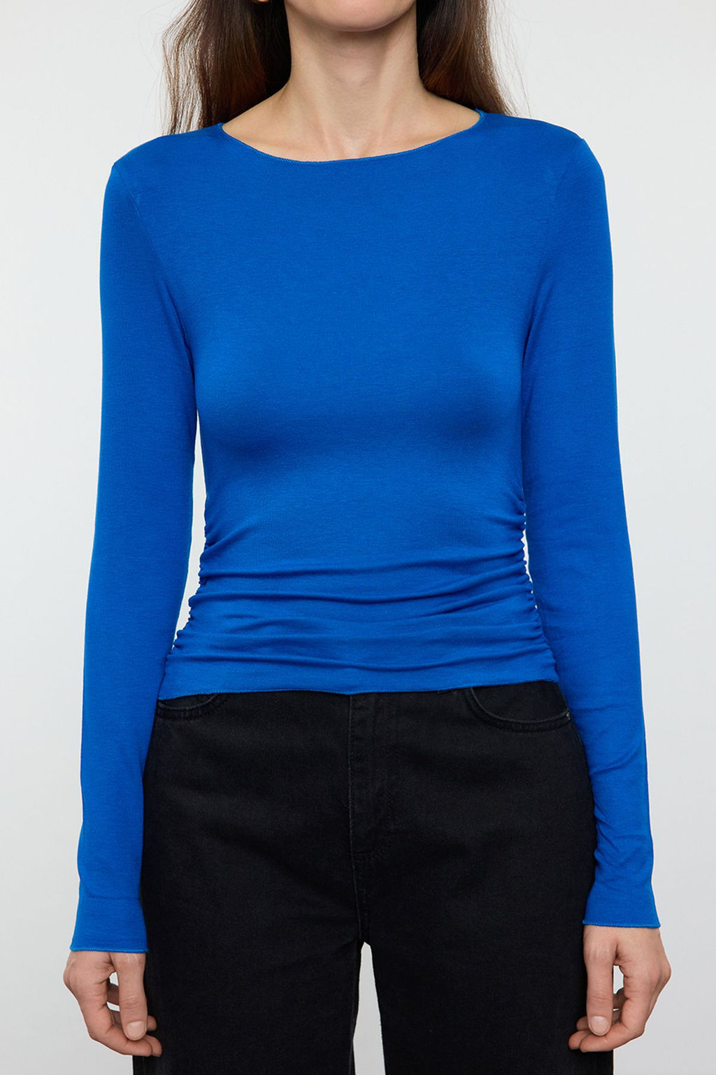 Trendyolmilla Antrasit Viskon/Yumusak Kumasl? Fitted Buzgu/Drape Detayl? Kay?k Yaka Esnek Orme Bluz TWOAW25BZ00225  фото 3