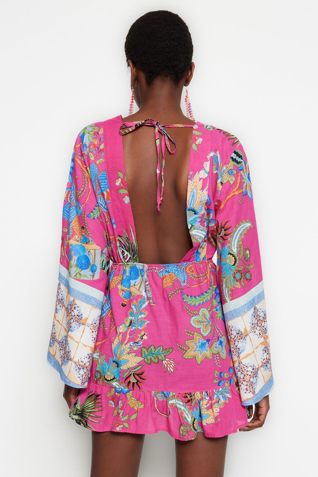 TRENDYOLMILLA Cicek Desenli Mini Dokuma Volanl? %100 Pamuklu Plaj Elbisesi TBESS23EL00030  фото 6