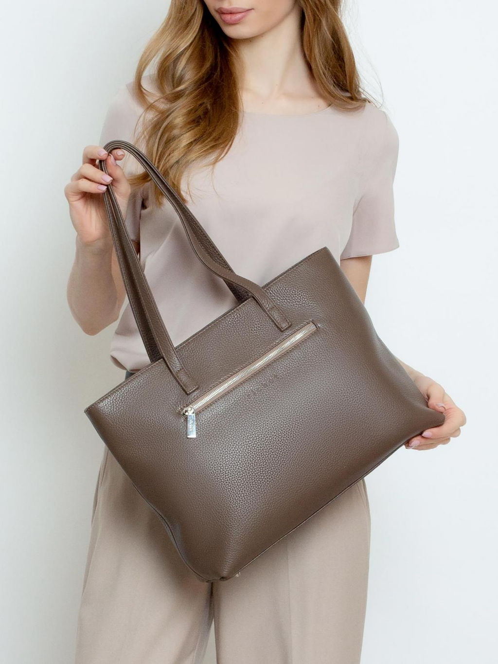 Женская кожаная сумка Richet 3195LN 612 Тауп