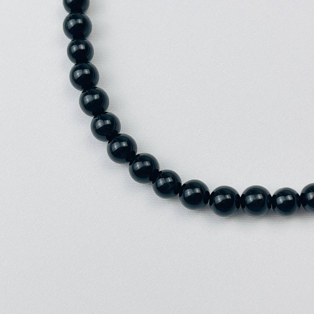 Бусы из Турмалина черного