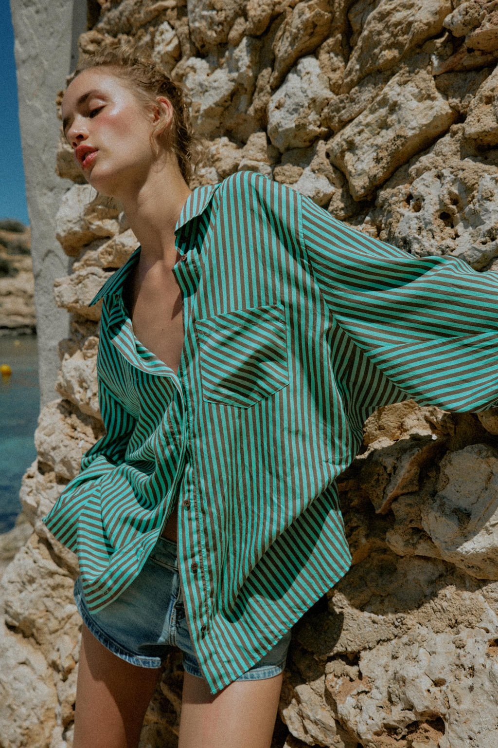 CAMISA OVERSIZE RAYAS / verde lavado