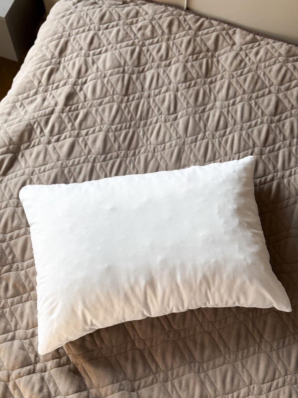 Мэджик Нью в чехле «Белый»