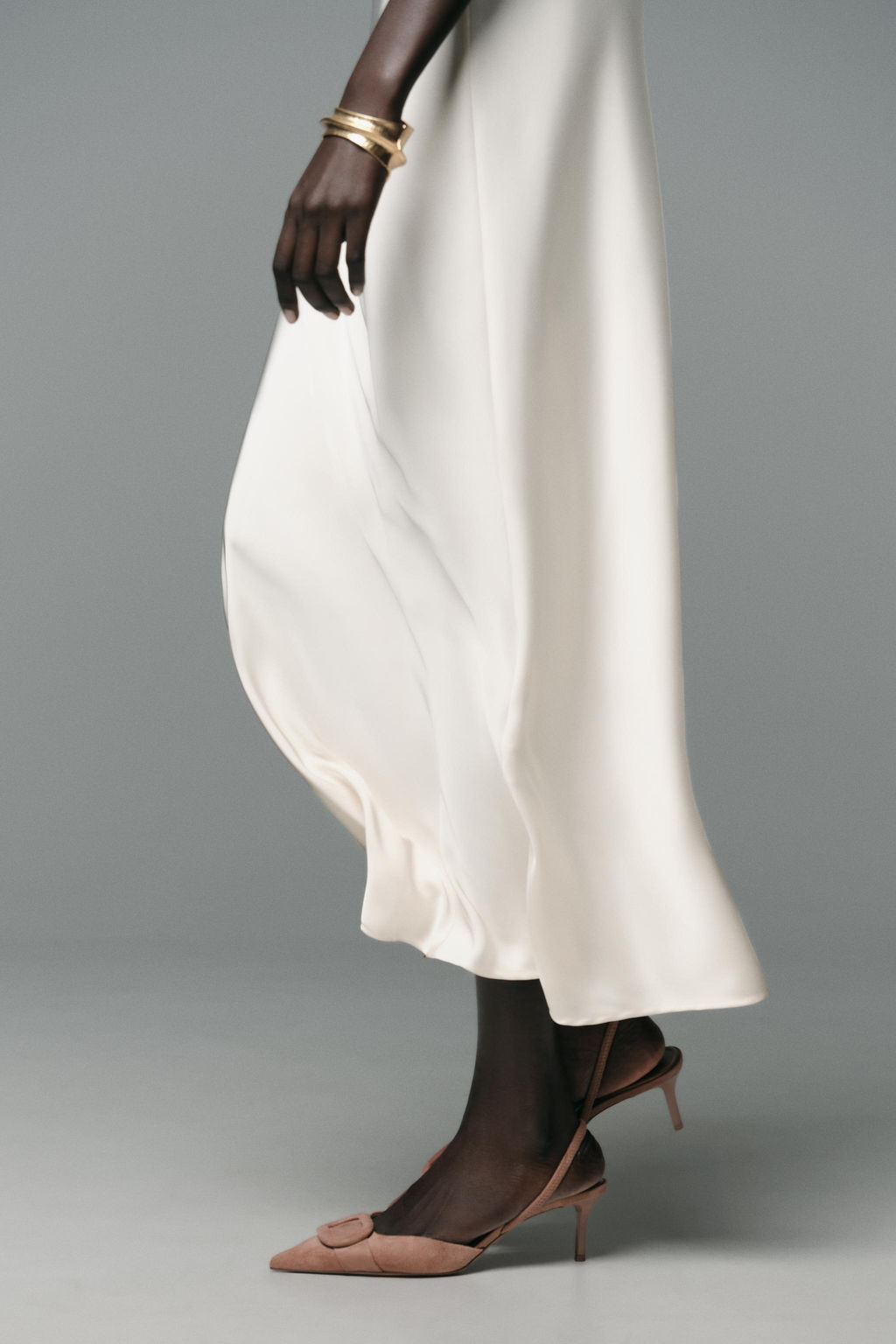 SLINGBACK SHOES WITH PIECE DETAIL
