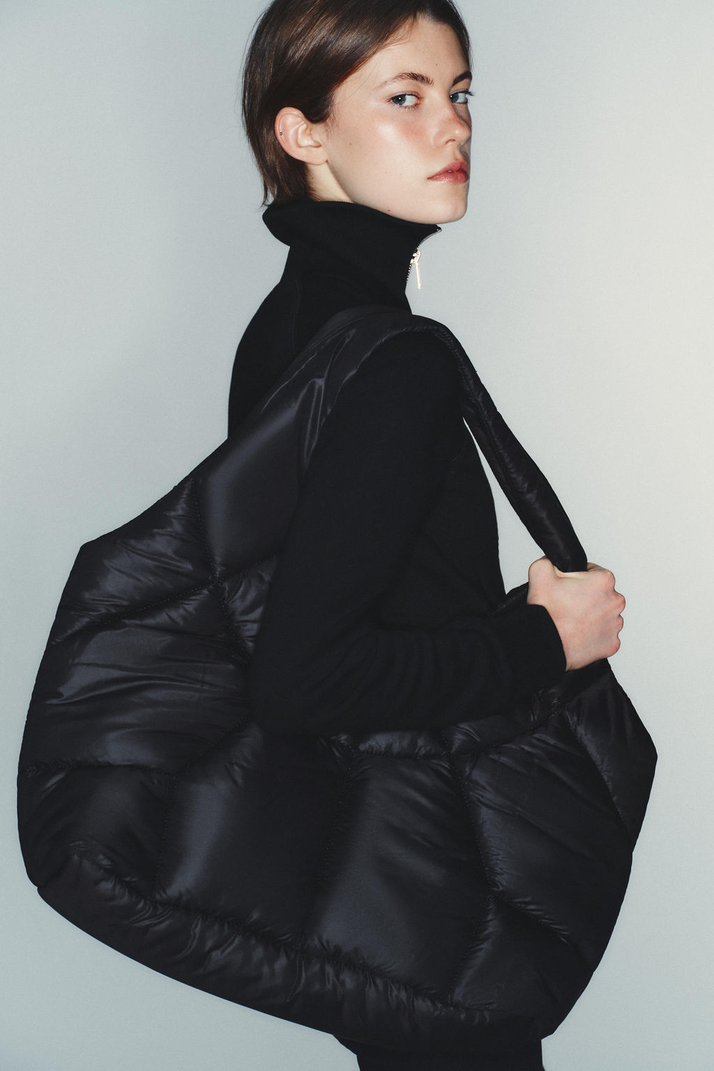 QUILTED EFFECT SHOPPER BAG - Zara фото 2