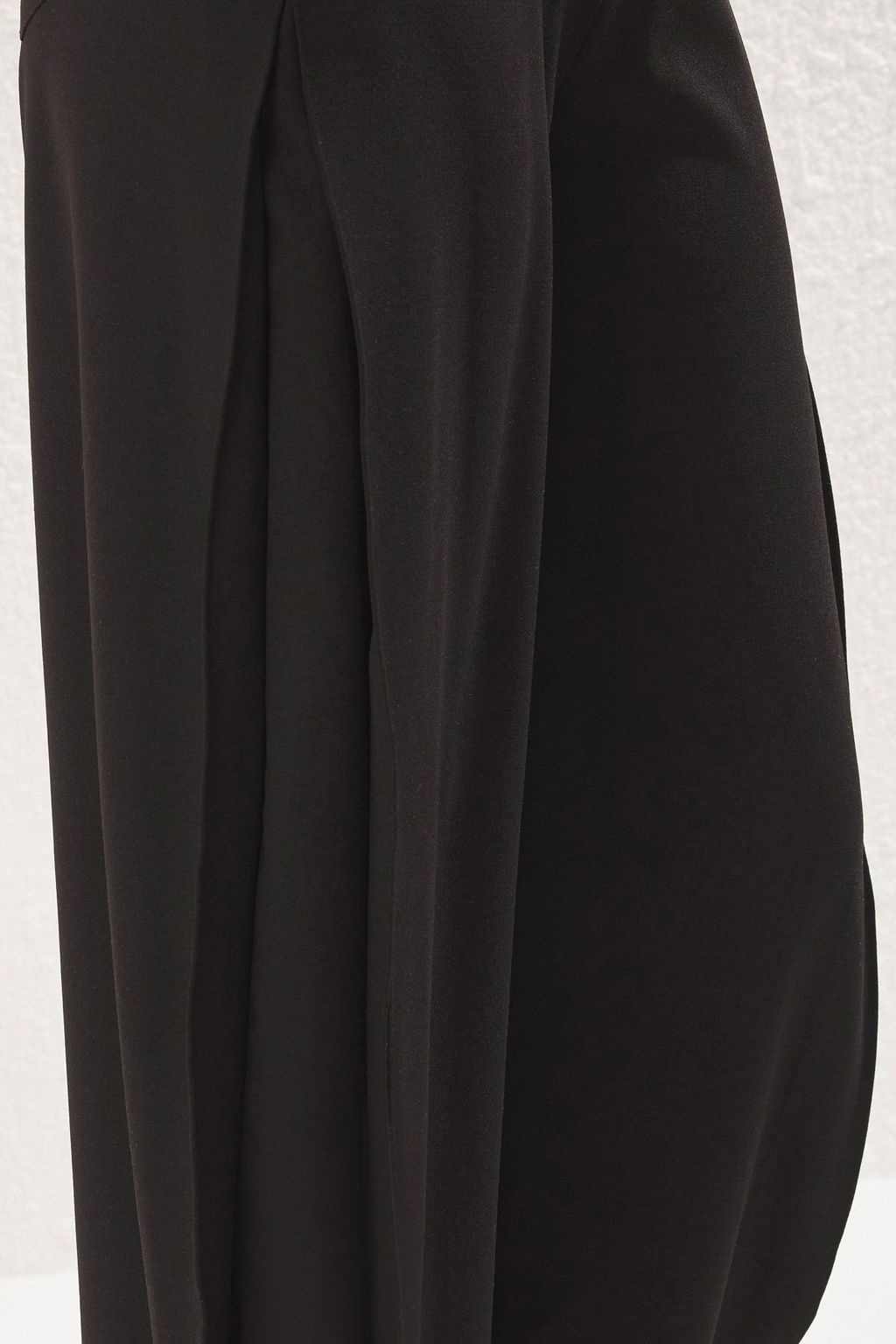 Siyah Yanlar? Pileli Yuksek Bel Esnek Orme Pantolon TWOSS25PL00054