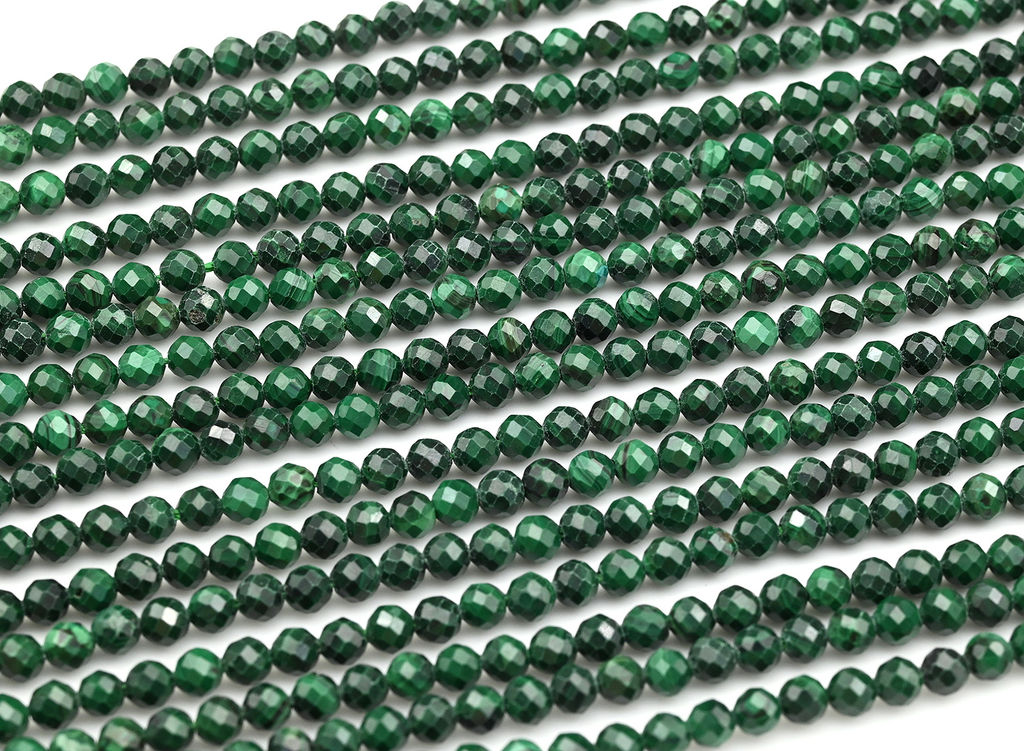 Бусины из малахита шарик гр.4мм, 39м, 110 бусин Радуга камня