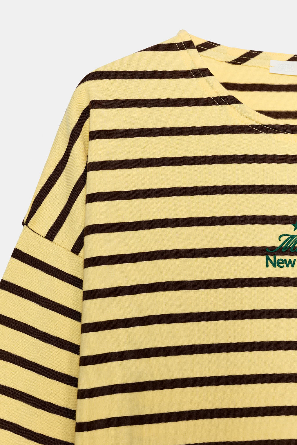 CAMISETA RAYAS TEXTO / Amarillo