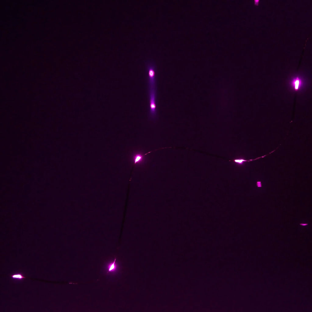 Цена за 2шт. Гирлянда для дома на батарейках 1,5 м 15 ламп LED, 1 реж.,IP-20, Розовый
