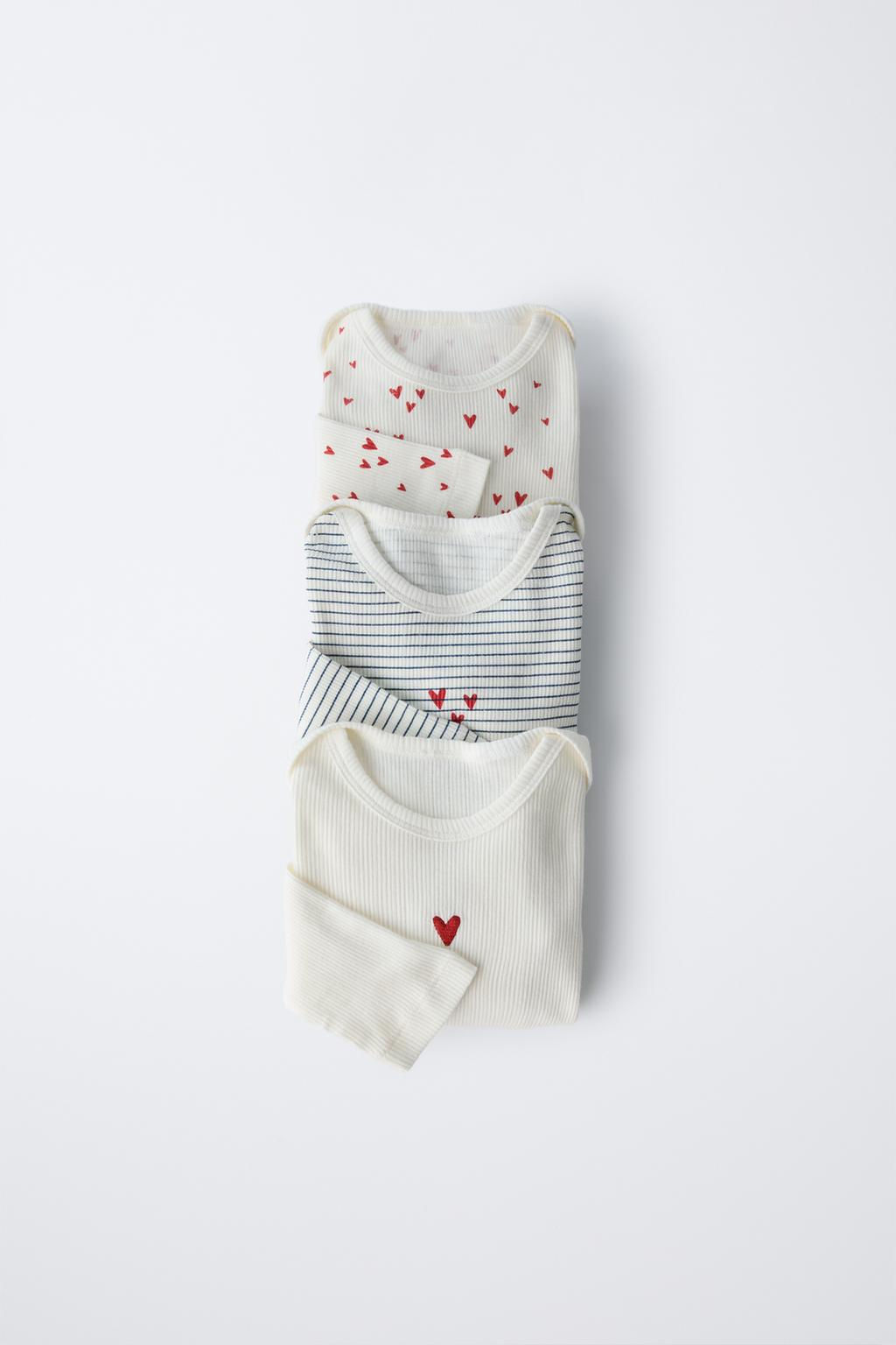 3-PACK OF HEART PRINT ROUND NECK BODYSUITS