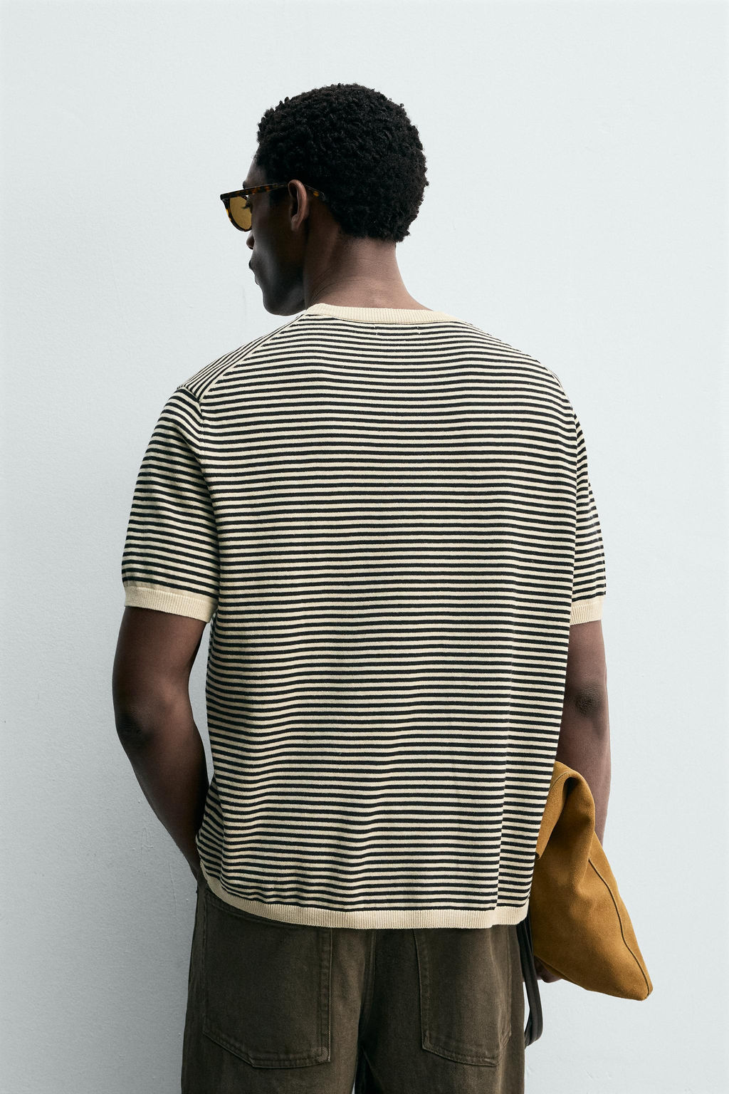 CAMISETA PUNTO ALGOD?N - LINO RAYAS / Crudo / Negro - Zara фото 3