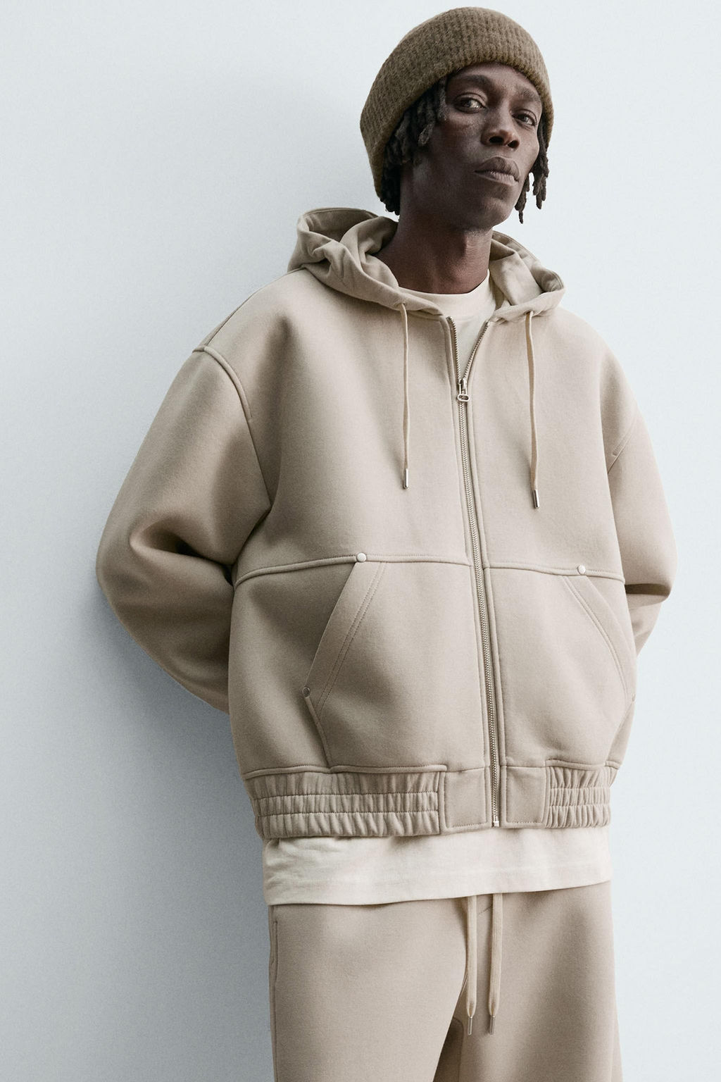 NEOPRENE-EFFECT HOODIE WITH ZIP - Zara фото 7
