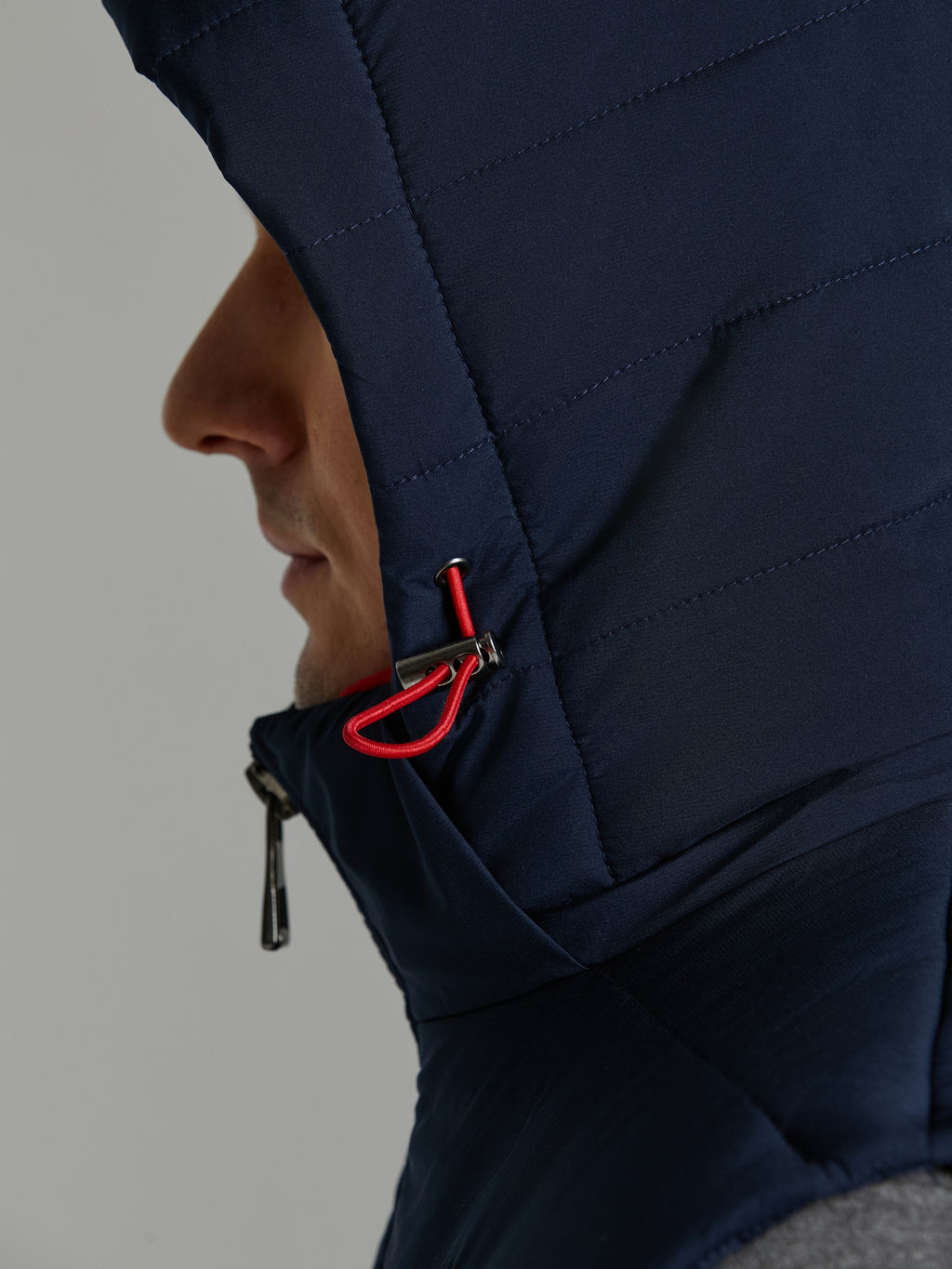 Жилеты утепленные мужские RUSSIA 98M-RT-1778/1