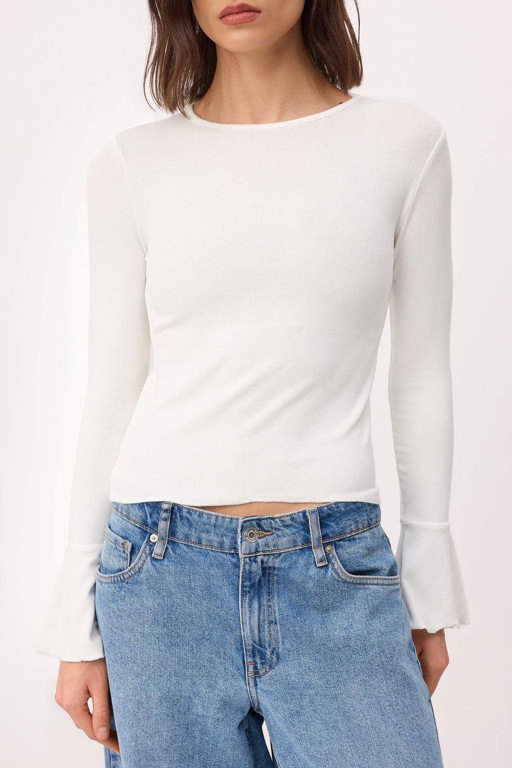 Ekru Fitted/Vucuda Oturan Volanl?/F?rf?rl? Premium Yumusak Orme Bluz TWOSS26BZ00152