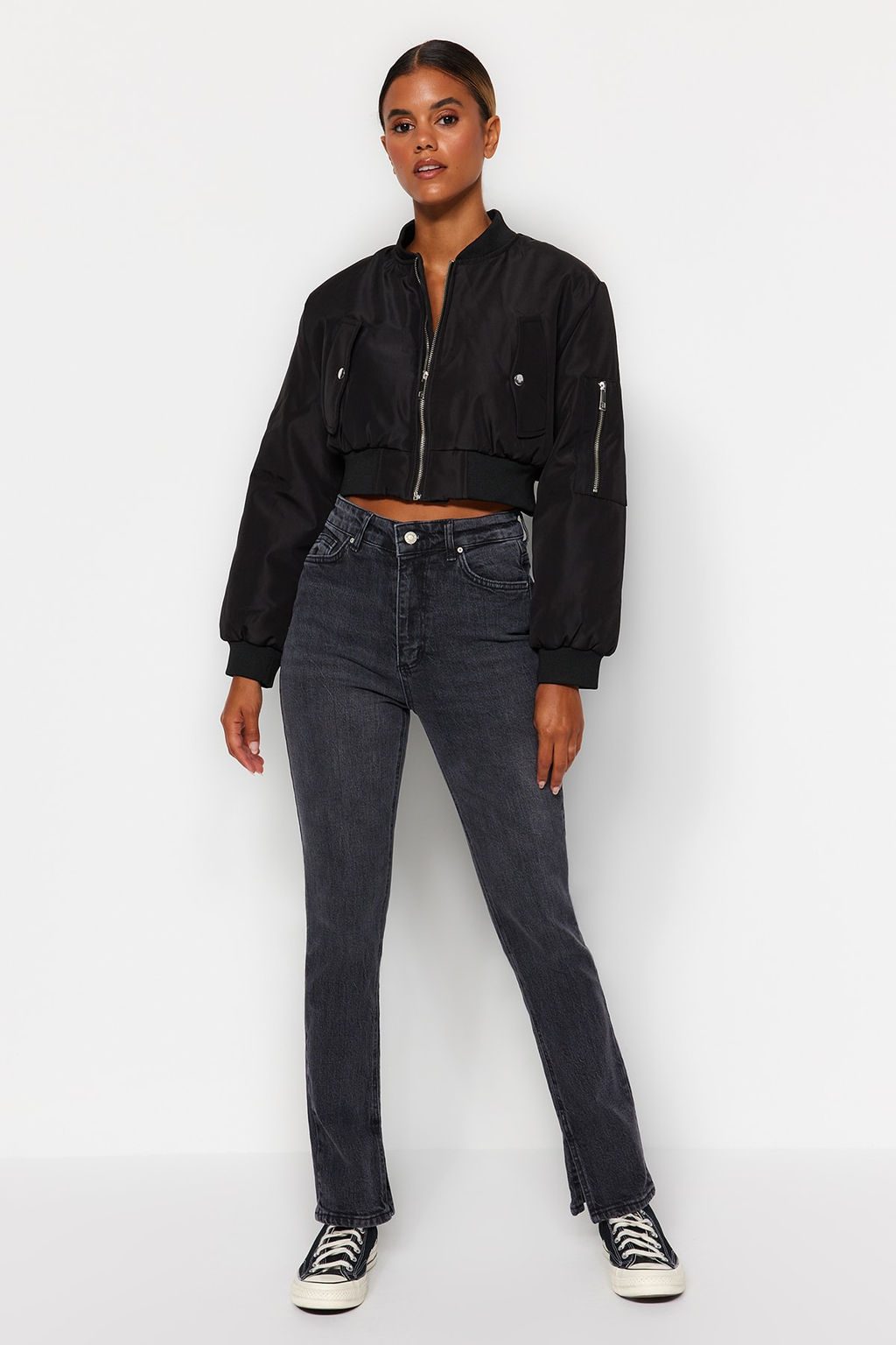 Siyah Y?rtmacl? Yuksek Bel Straight Jeans TWOSS22JE0430