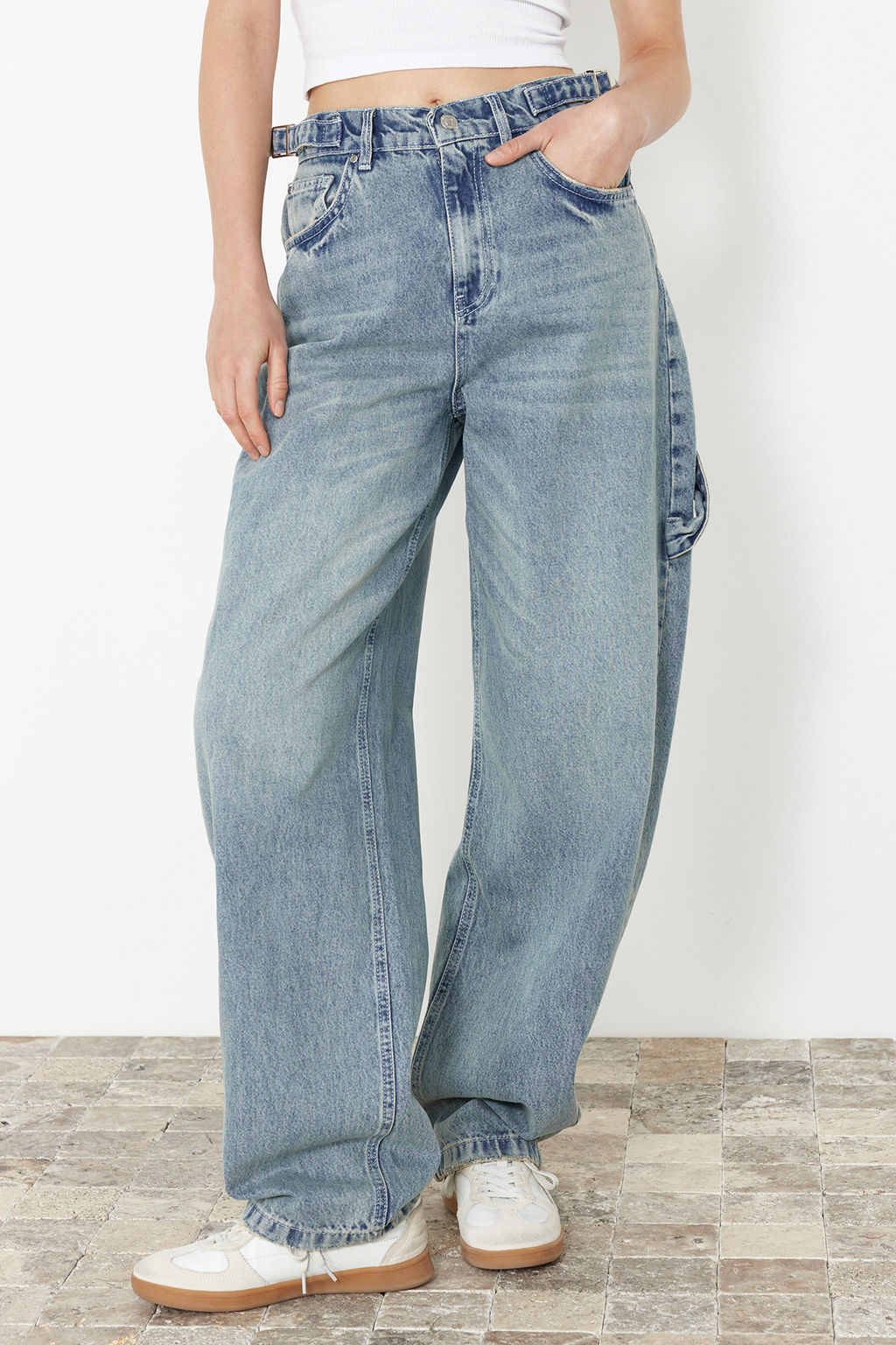 TRENDYOLMILLA Koyu Mavi More Sustainable Y?kama Efektli Bol Kesim Yuksek Bel Carpenter Skater Jeans TWOAW24JE00308  фото 4