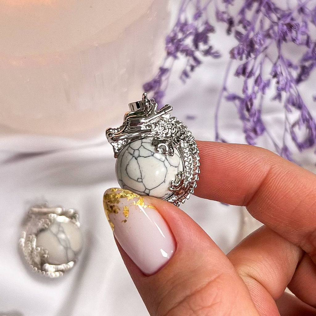 Кулон Дракон с Говлитом - Радуга самоцветов фото 2