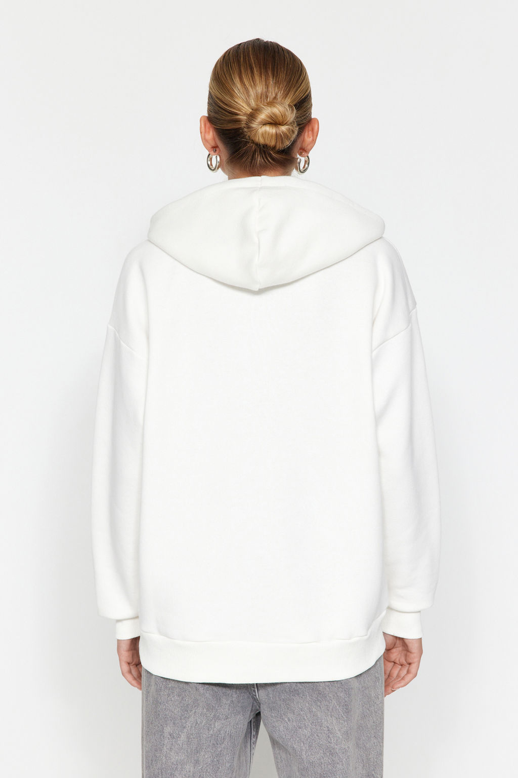 Ekru Kal?n Ici Polarl? Oversize/Genis Kal?p Kapusonlu Basic Orme Sweatshirt TWOAW24SW00103