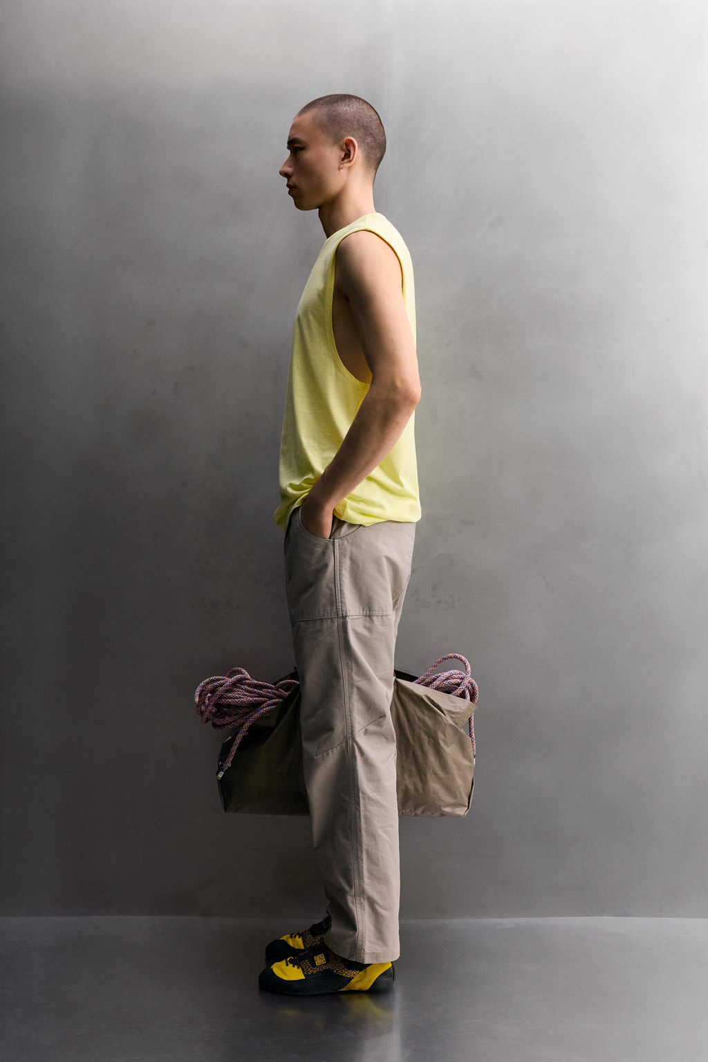 CAMISETA TANK RELAXED FIT ESTAMPADOS / Amarillo claro - Zara фото 4