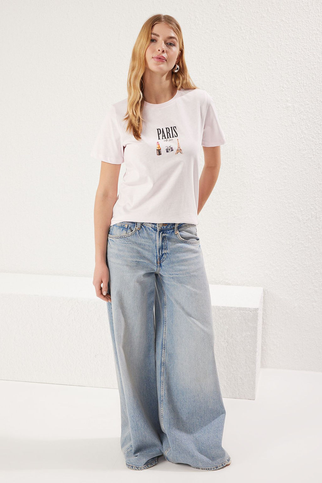 Trendyolmilla Ekru %100 Pamuk Regular/Normal Kal?p Slogan Bask?l? Orme T-Shirt TWOSS25TS00047 фото 2