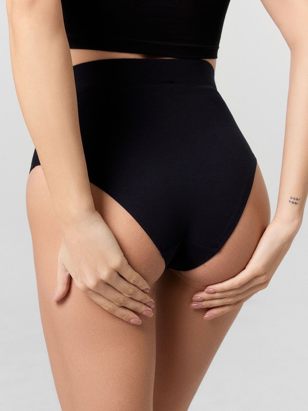 Цена за 2 штуки! Трусы женские черные с высокой посадкой