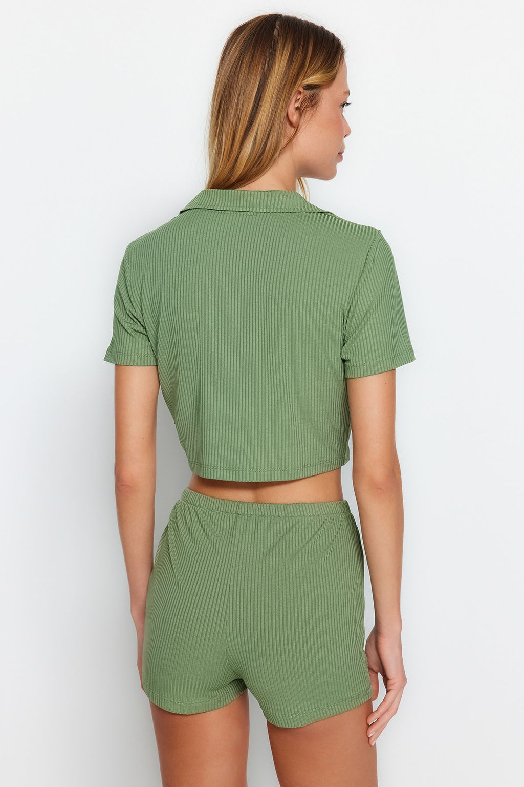Trendyolmilla Lila Fitilli Crop Sortlu Orme Pijama Tak?m? THMSS22PT0308