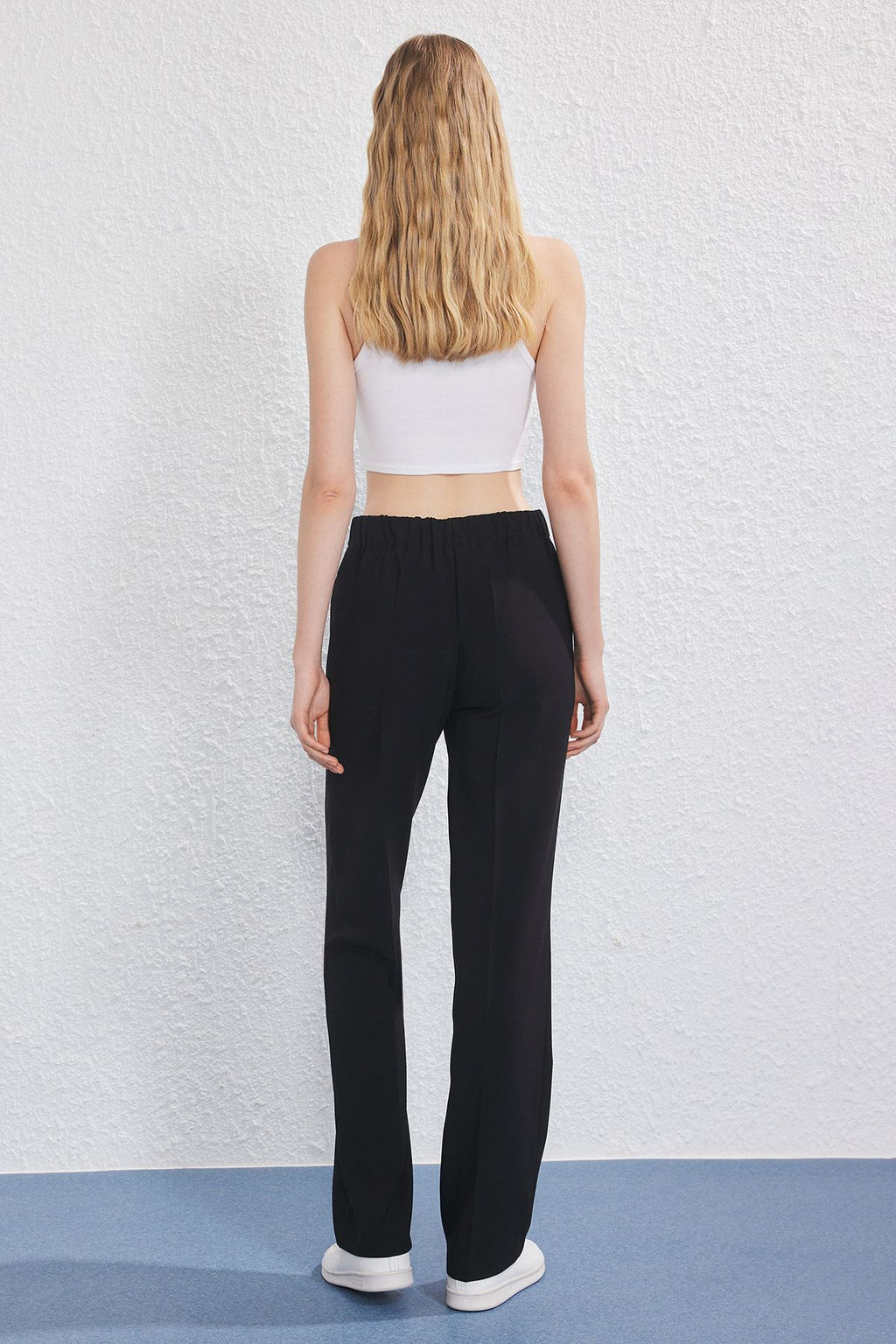 TRENDYOLMILLA Bej Arka Beli Lastikli Straight/Duz Kesim Dokuma Pantolon TWOSS25PL00102 фото 8