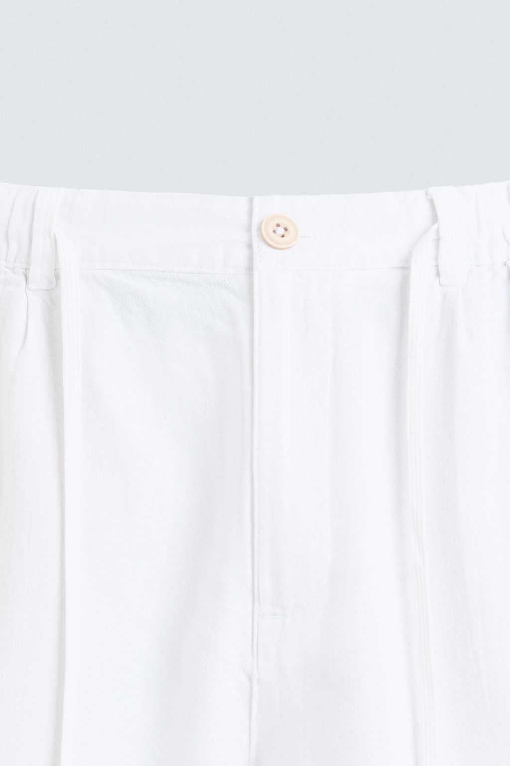 BERMUDA REGULAR FIT LINO ALGOD?N / Blanco