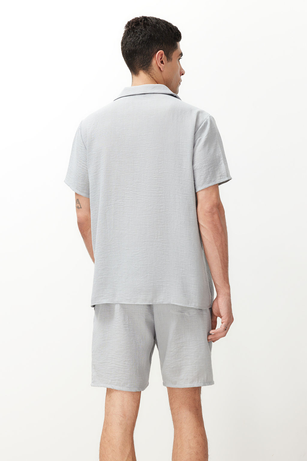 Gri Regular Fit Gomlek Yaka Dokuma Sortlu Pijama Tak?m? TMNSS24PT00022 - Trendyolmilla фото 6