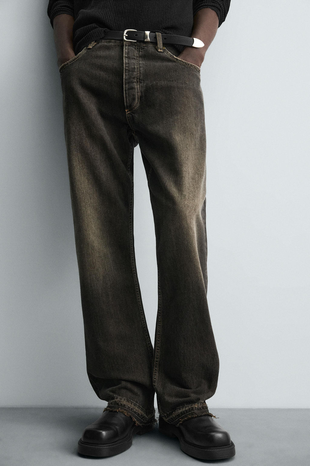 RELAXED FLARE FIT JEANS - Zara фото 5