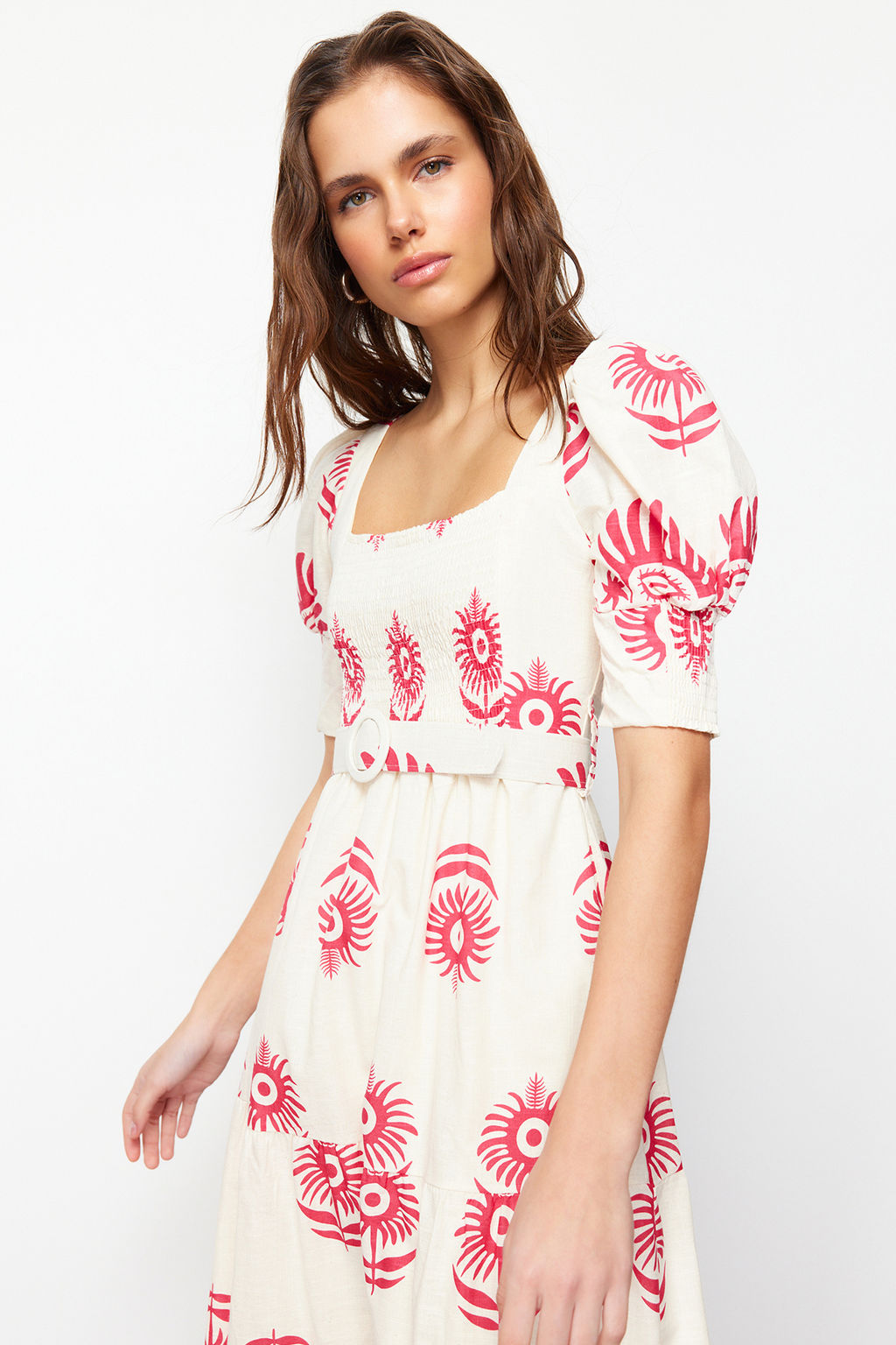 Pembe Desenli Kare Yaka Keten Gorunumlu Kemerli Midi Dokuma Elbise TWOSS24EL00779 - Trendyolmilla фото 3