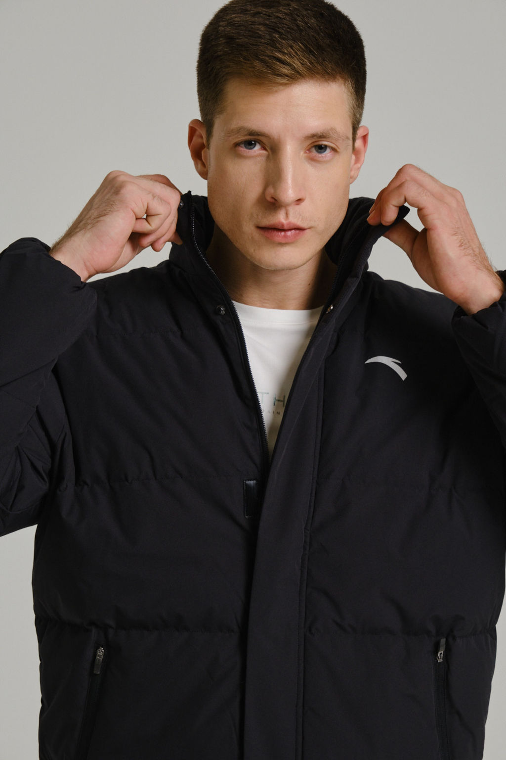 Пуховик короткий Черный TRN Down Jacket - Anta фото 4