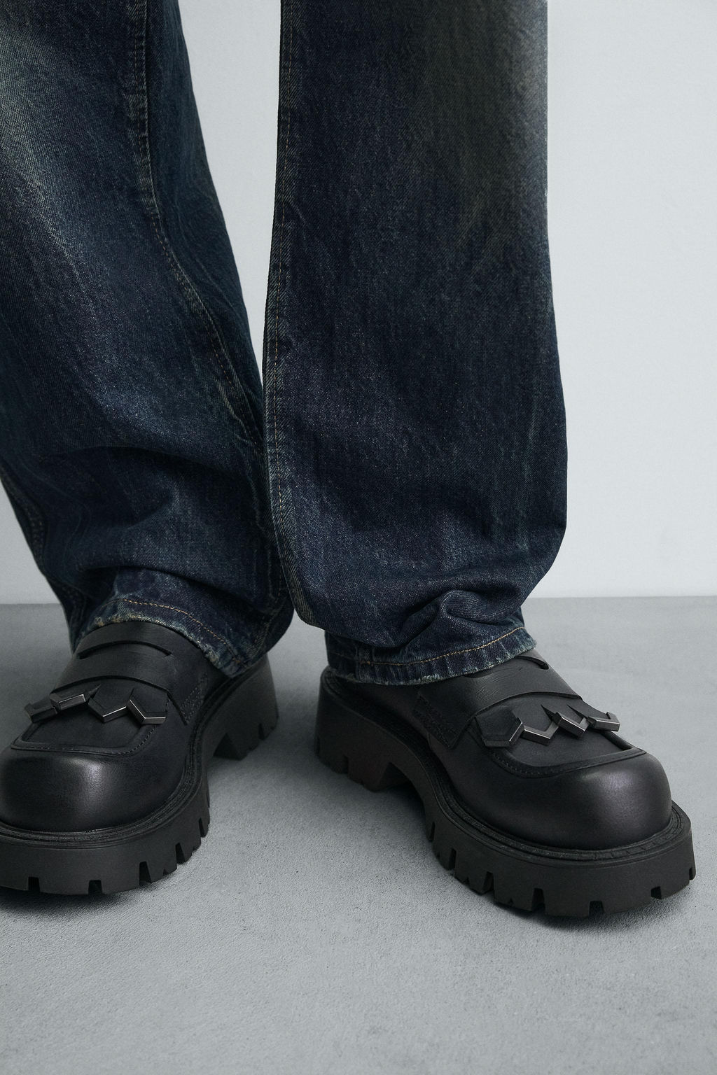 CHUNKY LOAFERS WITH FRINGE - Zara фото 17