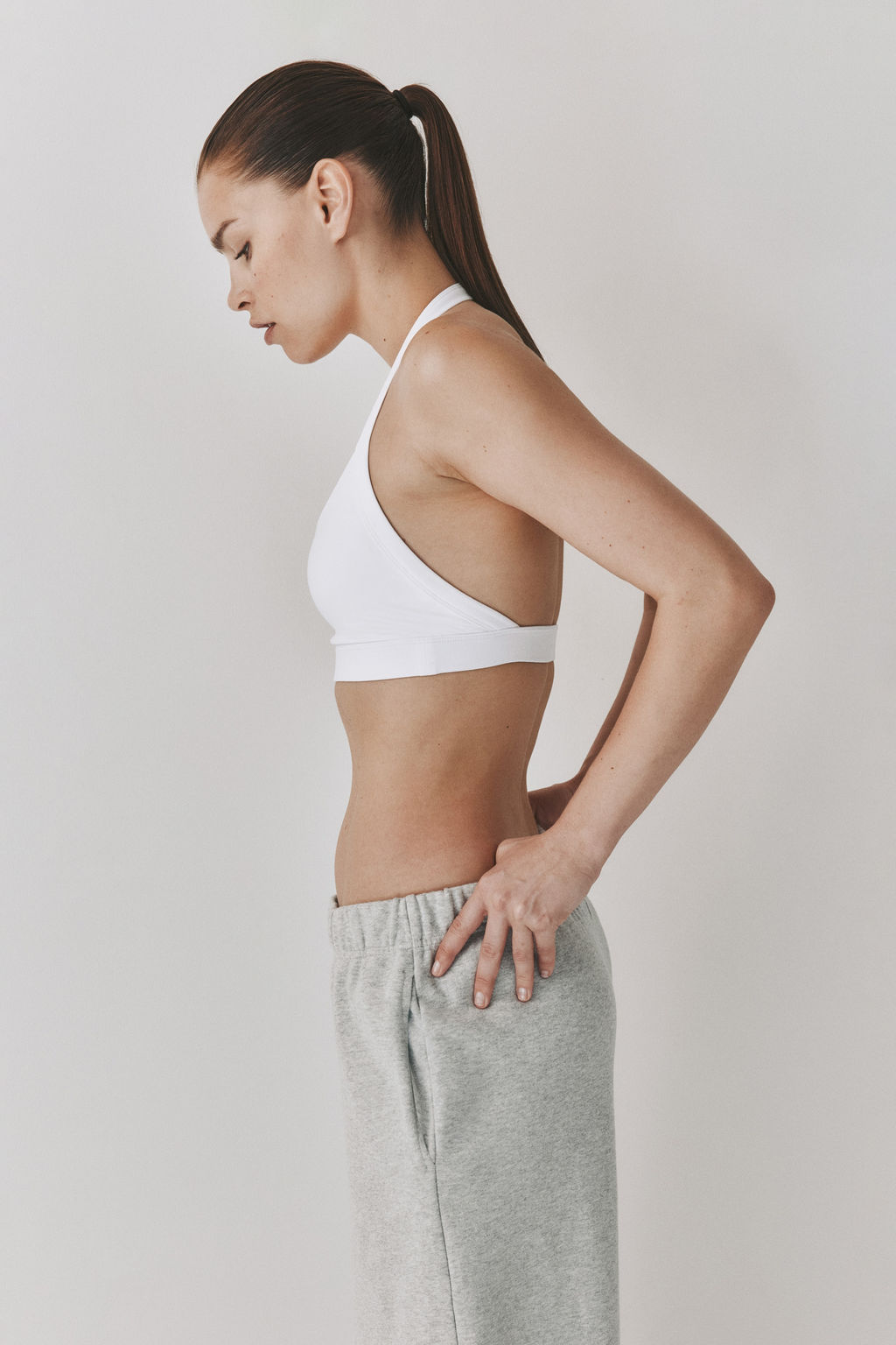 Sujetador halter con SoftMove Light Support - H&m фото 10