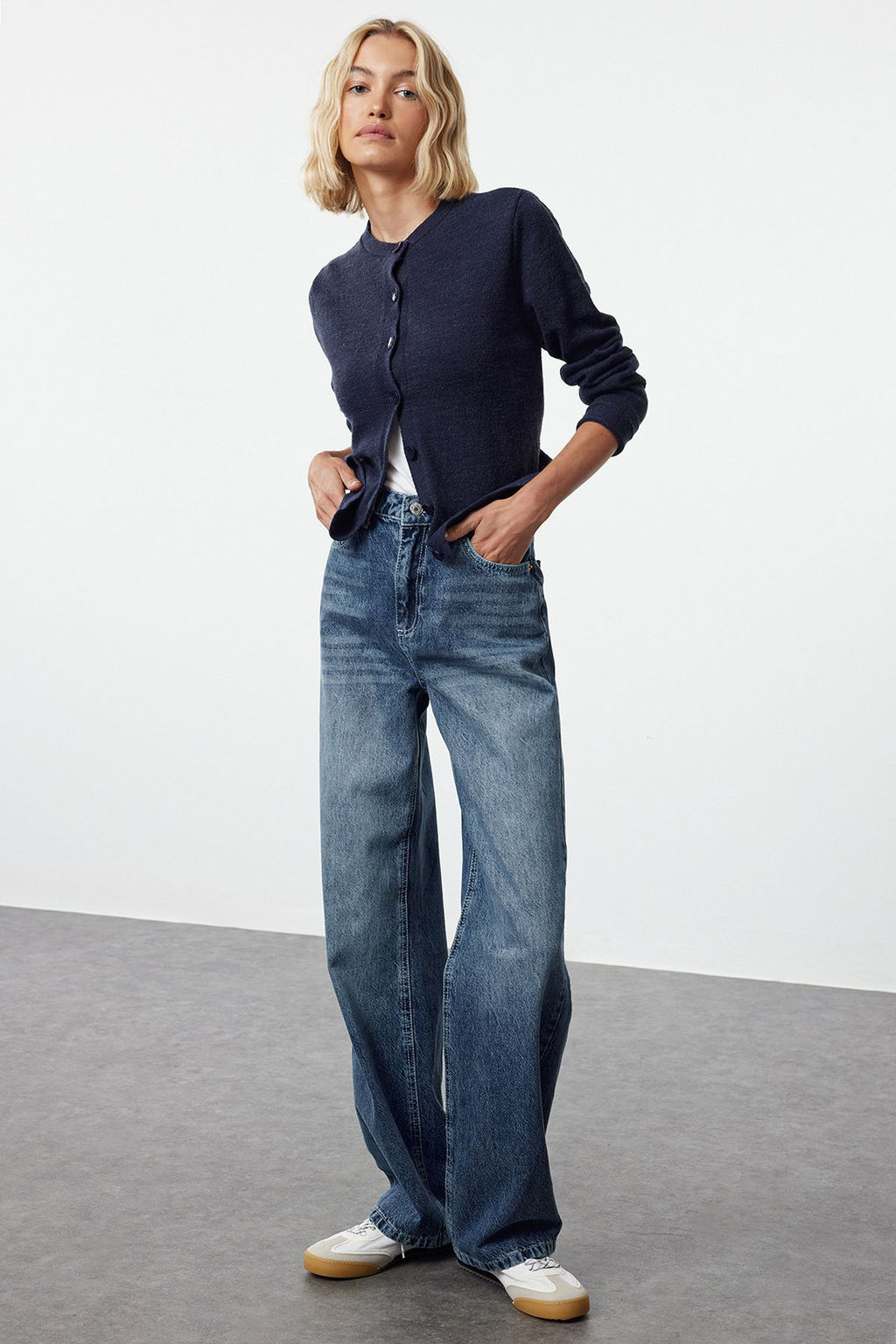 TRENDYOLMILLA Mavi Yuksek Bel Wide Leg Jeans TWOSS22JE0242