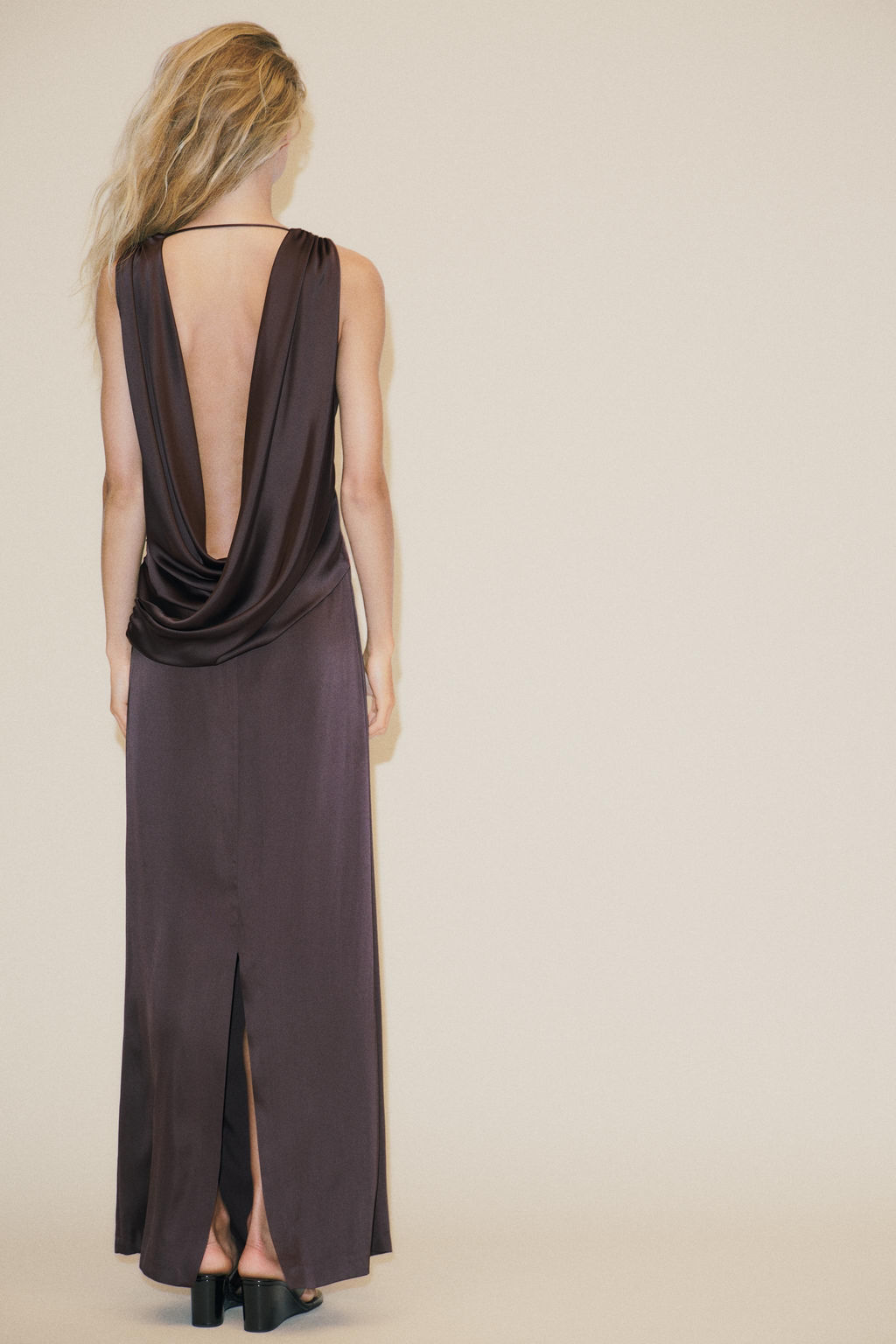OPEN BACK SATIN LONG DRESS - Zara фото 7