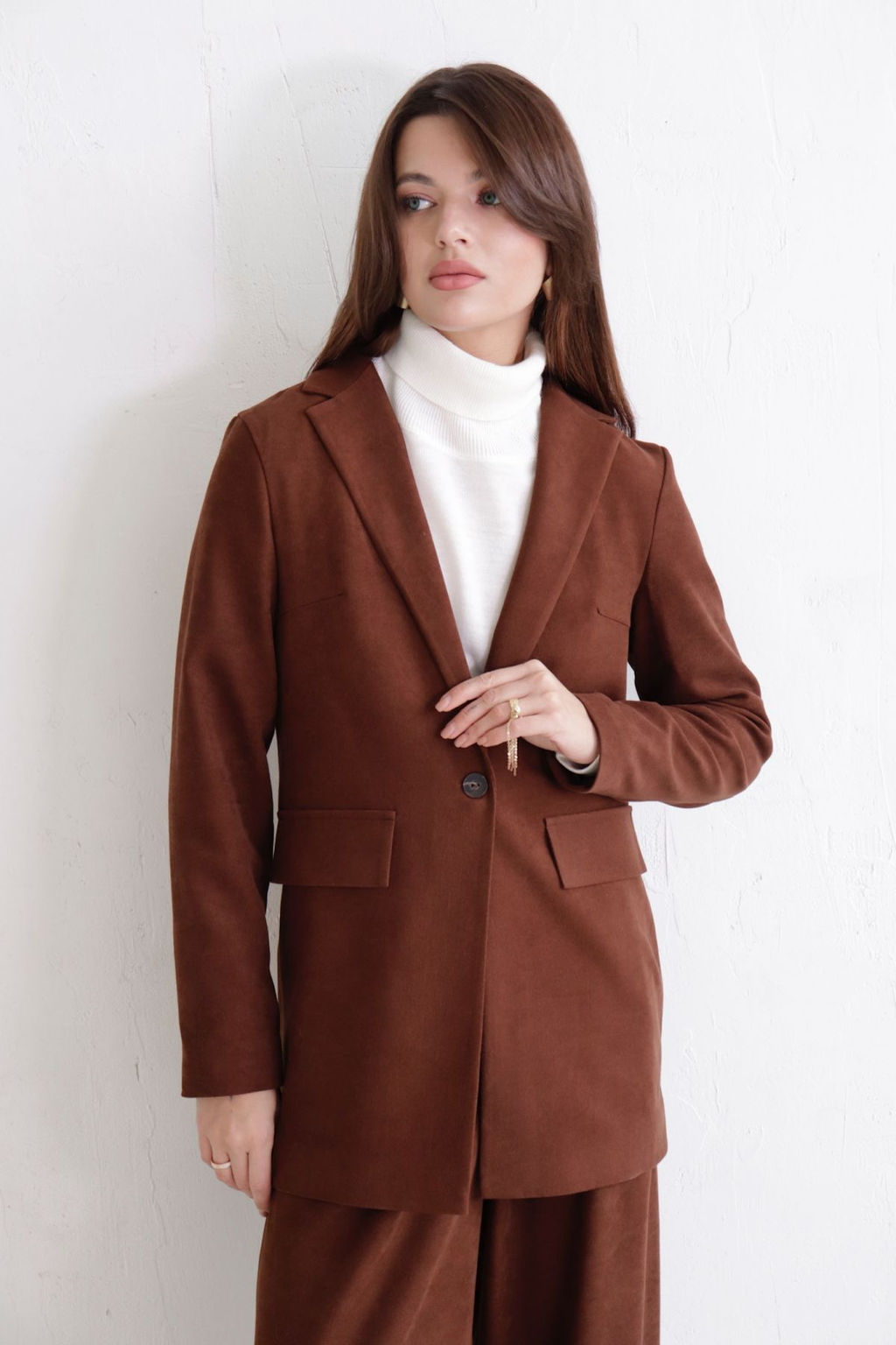 10931 Костюм брючный шоколадный - Martichelli фото 12