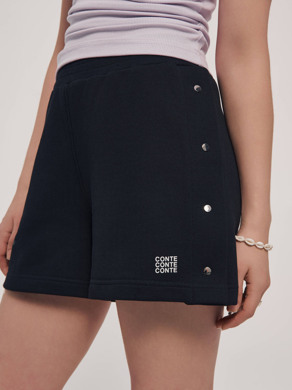 CONTE Шорты из футера с боковой вставкой на кнопках LS 2783 black
