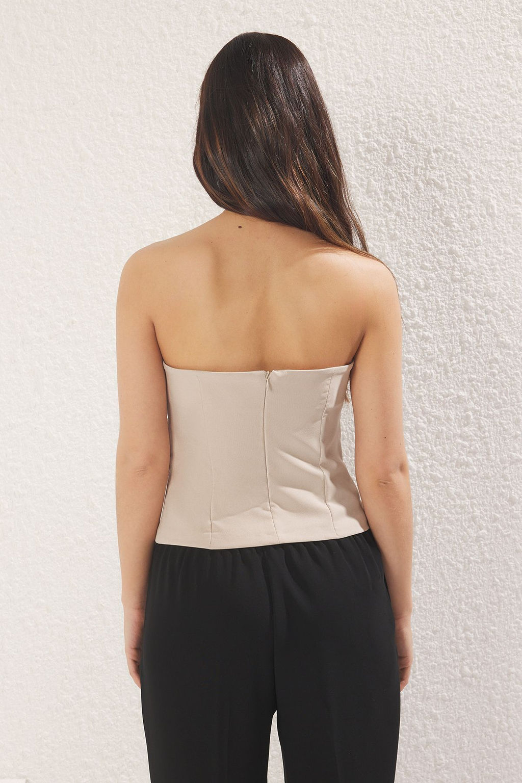 Trendyolmilla Kahverengi Straplez Fitted Ince Sus Kemer Detayl? Dokuma Bluz TWOSS25BZ00421  фото 18