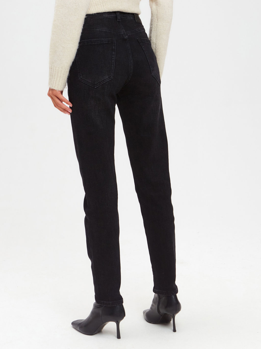 Утепленные женские джинсы мом на Байке