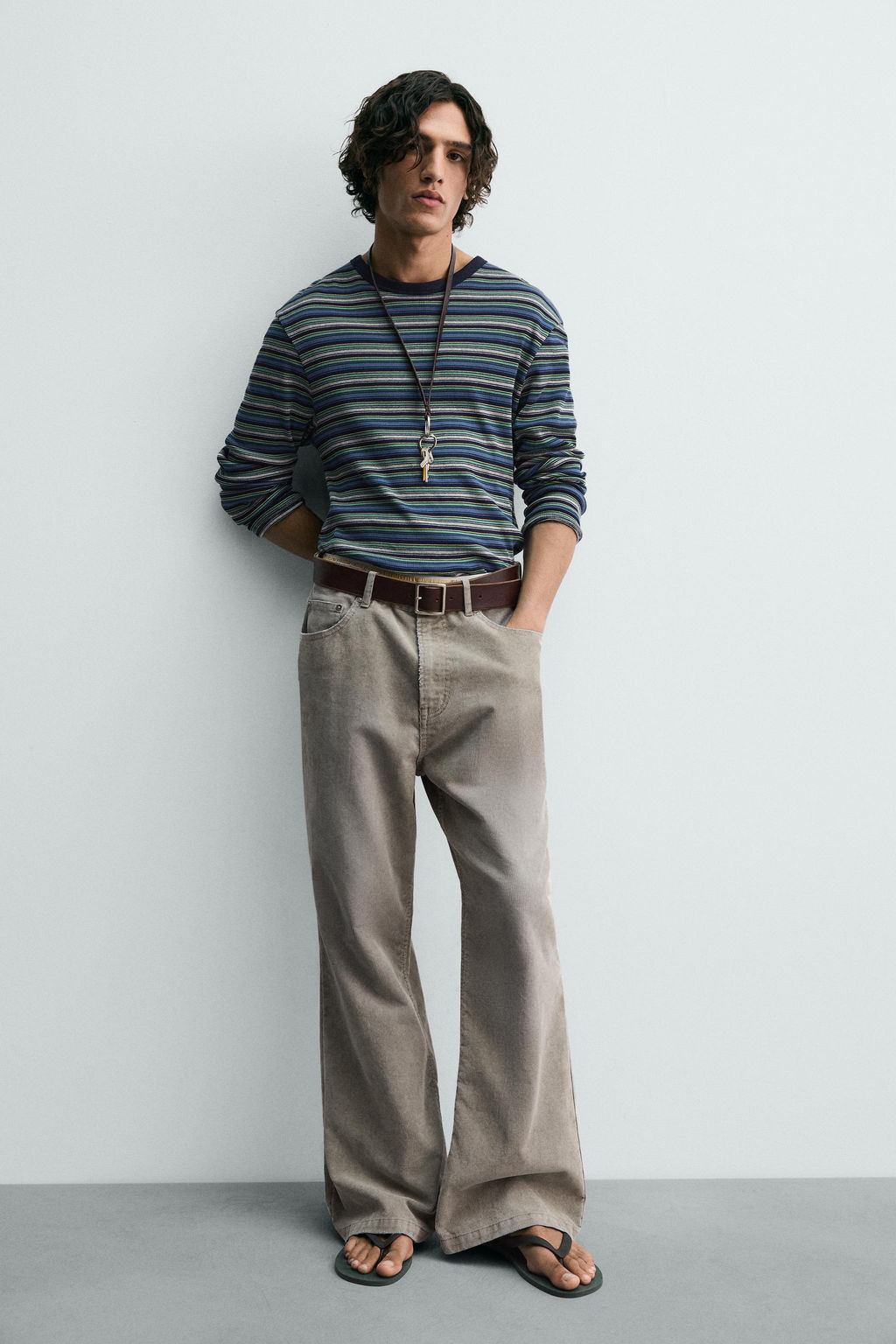LIMITED EDITION FLARE FIT CORDUROY TROUSERS - Zara фото 6